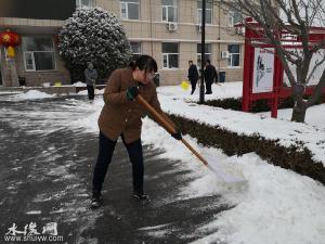 濮阳第一河务局积极开展除雪活动